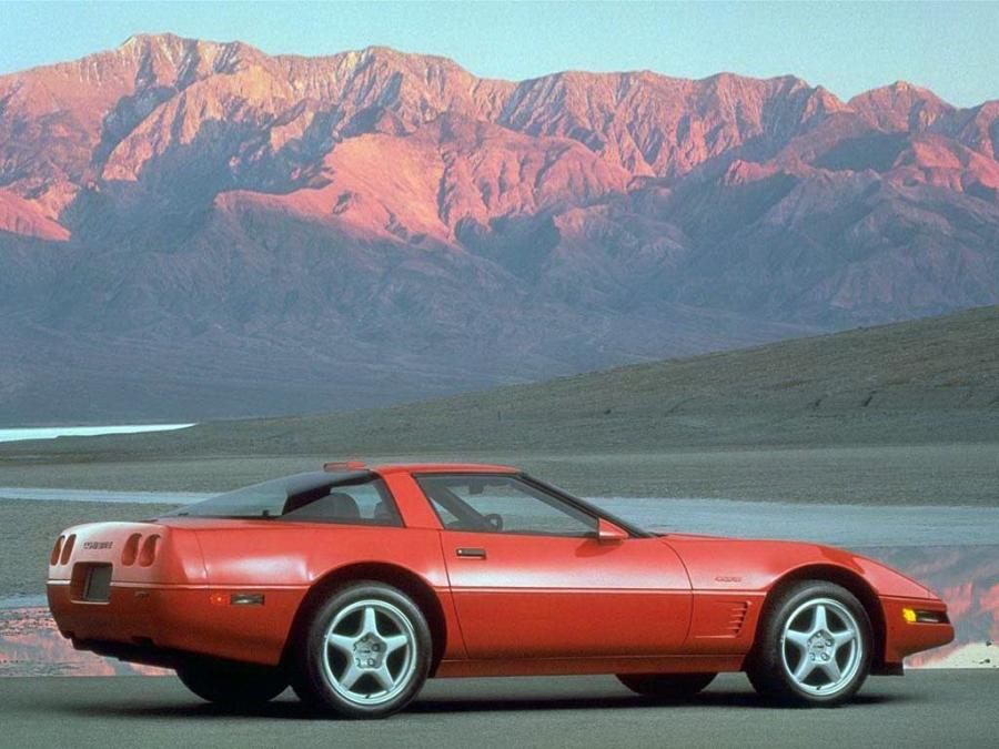  Chevrolet Corvette ZR1 Coupe 1991 года  (фото 2 из 32)